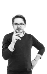 Ein freundlicher mattomedia Erklärvideos Mitarbeiter Ein freundlicher mattomedia Erklärvideos Mitarbeiter